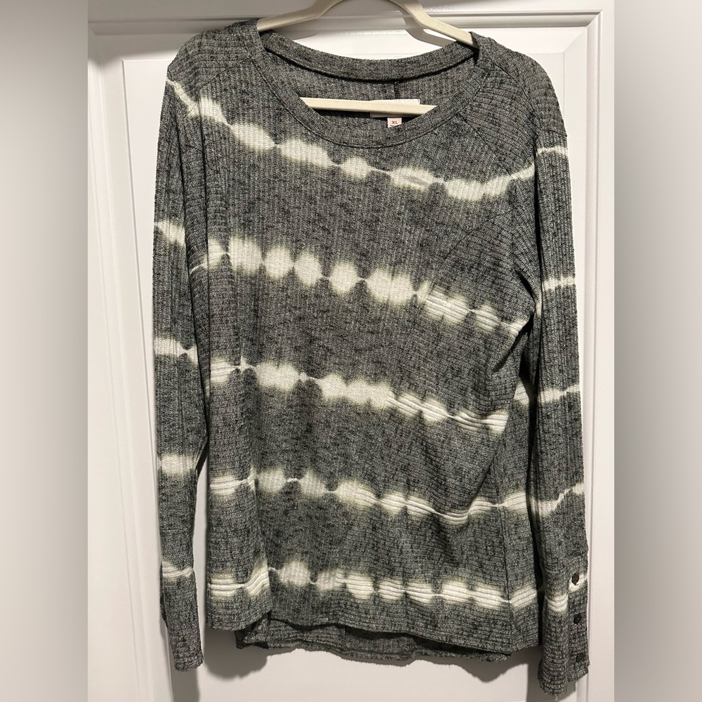 Green tie-dye sweater. Size XL. Worn once